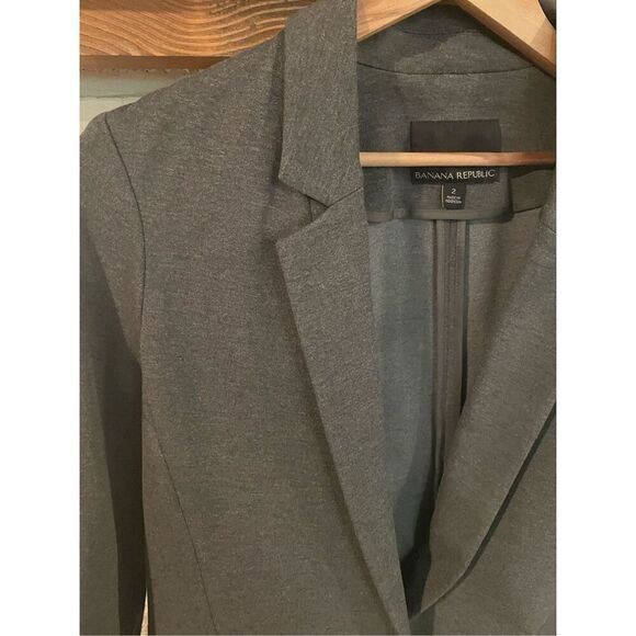 Banana Republic Womens Charcoal Grey Notched Lapel Single Button Blazer Size 2 - Picture 3 of 7